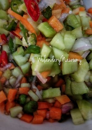 Foto resep Acar mentah Mentimun & Wortel