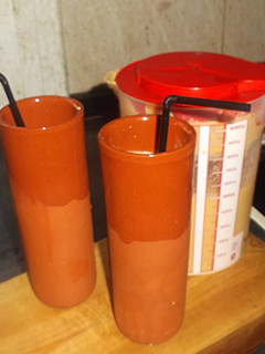 Una foto de Ensalada liquida de aguacate y tomate