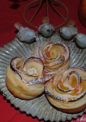 A picture of Apple rose shaped cakes.