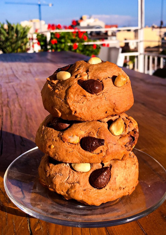 Una foto de COOKIES DE Plátano, CACAHUETE Y CHOCOLATE🍫🥜🍌