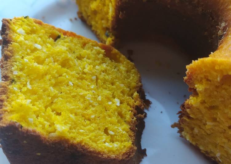 Bolo de abóbora com coco