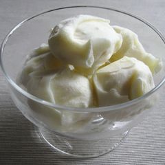 A picture of Frozen Yoghurt Banana.