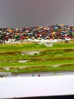 Foto resep Bolu pandan lapis creamy,kocok all in 1 🍰👍👏