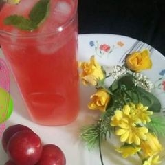 A picture of Plum juice.