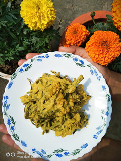 সর্ষে বাটা দিয়ে সজনে ডাঁটার চচ্চড়ি (Sarse bata diye sajne datar chorchori recipe in Bengali রেসিপির প্রধান ছবি