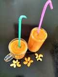 Quinoa Smoothie with Mango and Melon