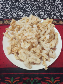 સાબુદાણા બટાકા ની સેવ (Sabudana Bataka Sev Recipe In Gujarati) રેસીપી મુખ્ય ફોટો