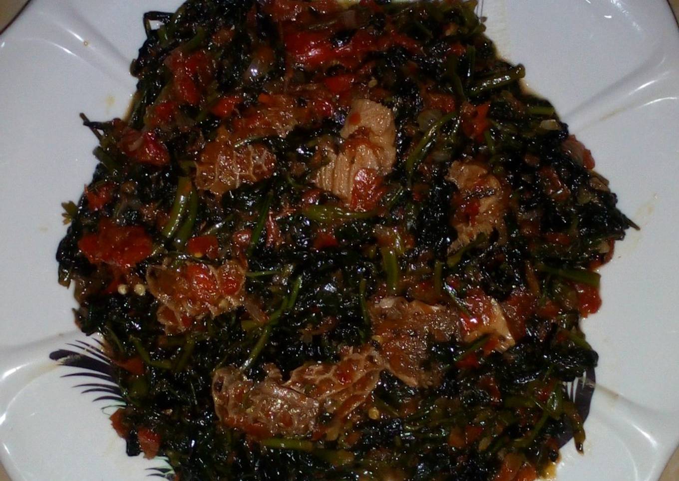 Kumbi leaf soup