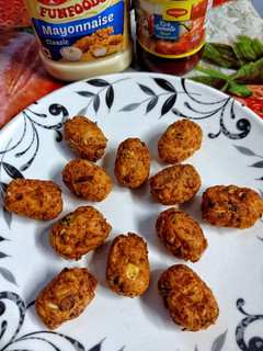 எக் புல்லட் பக்கோரா (Egg bullat pakora recipe in tamil) செய்முறை முக்கிய புகைப்படம்
