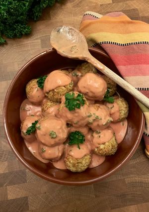Une photo de ☆Boulettes de Pois-Chiches, Sauce Épicée☆
