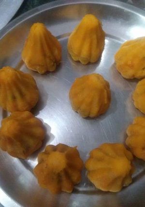 A picture of Kesari Modak.