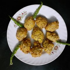 A picture of Moong dalvada.