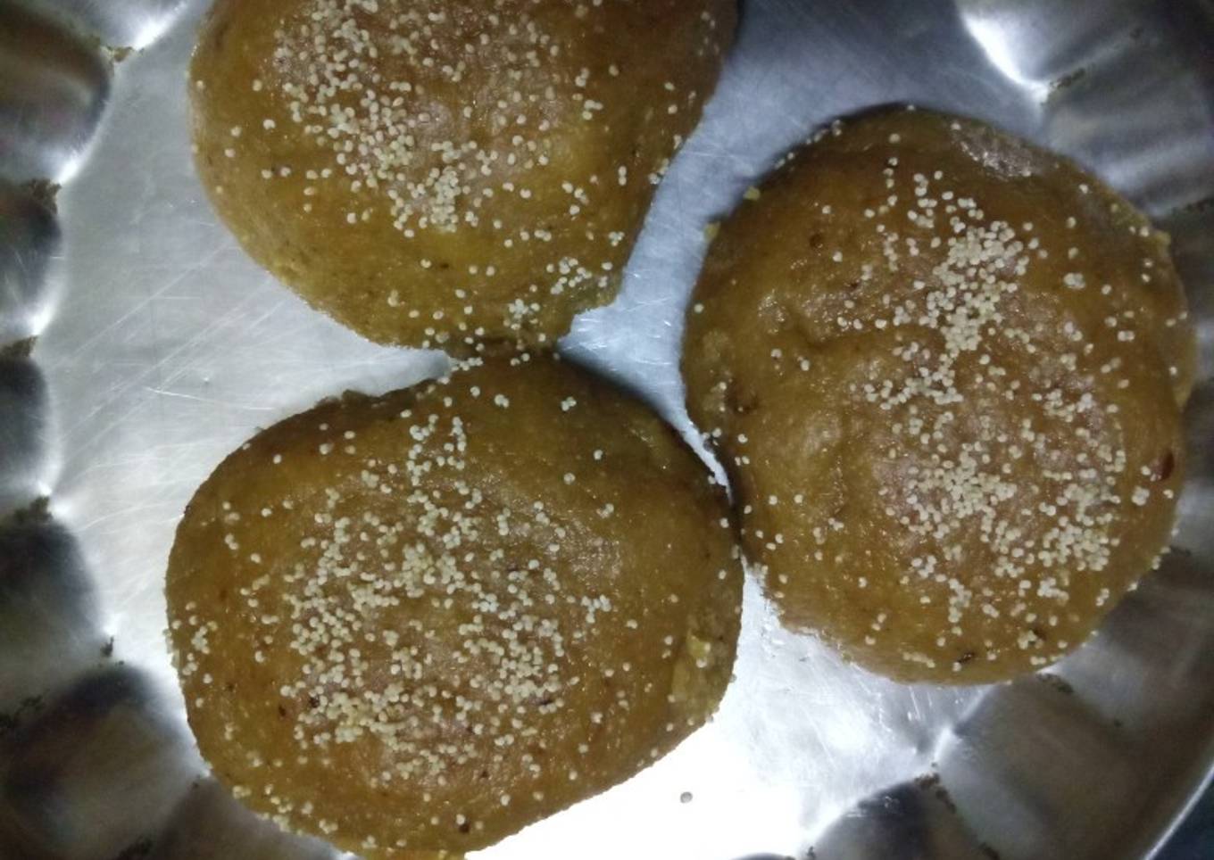 Churma laddu