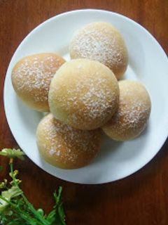 Hình của món Bánh mì sữa nhân socola.