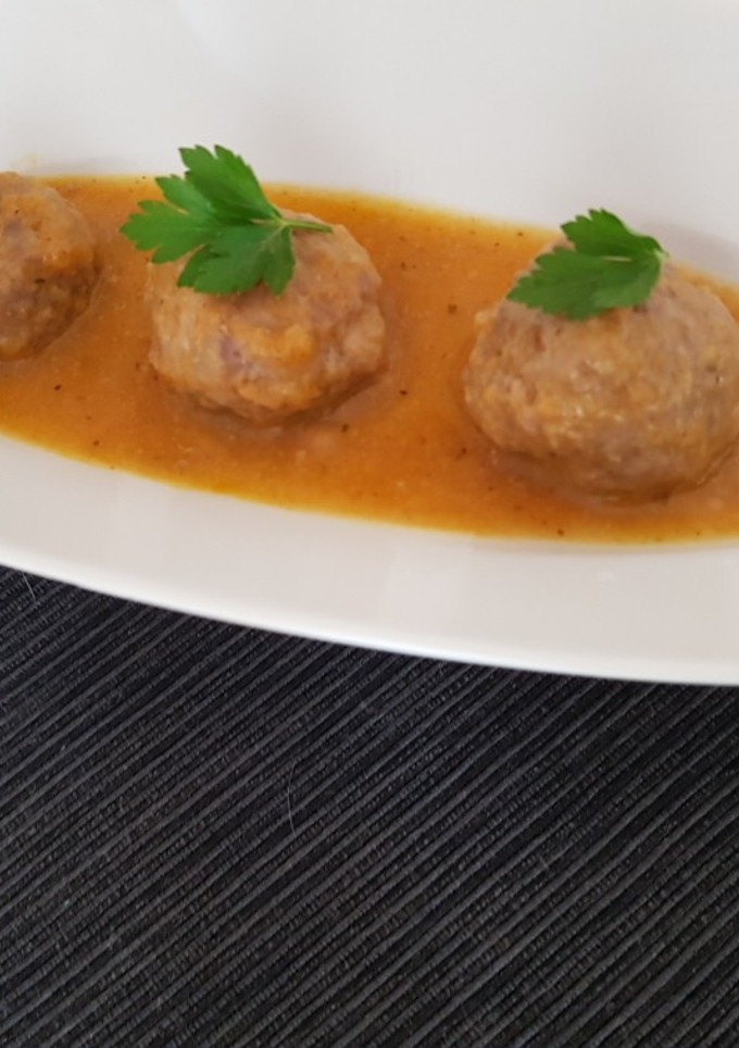Una foto de Albóndigas en su salsa