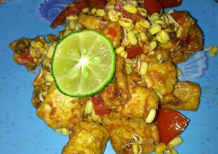 Sambel mentah tahu plus kecambah ijo aka tauge