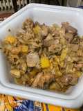 Porc à l'ananas, prune et gingembre