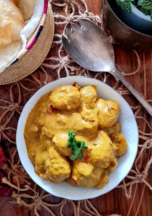 কাশ্মীরী আলুর দম (Kashmiri aloo dum recipe in Bengali) রেসিপির প্রধান ছবি