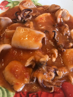 Una foto de Calamares en salsa americana