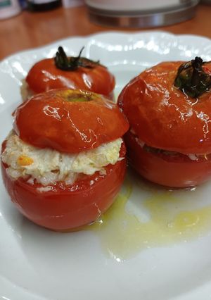 Tonhalas, sajtos rizzsel töltött paradicsom recept fotója