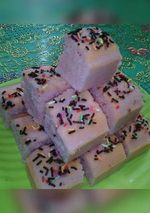 Foto resep Bolu Air Strawberry (1 Telur plus Maizena)