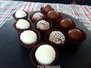 Una foto de trufas de coco sin azúcar
