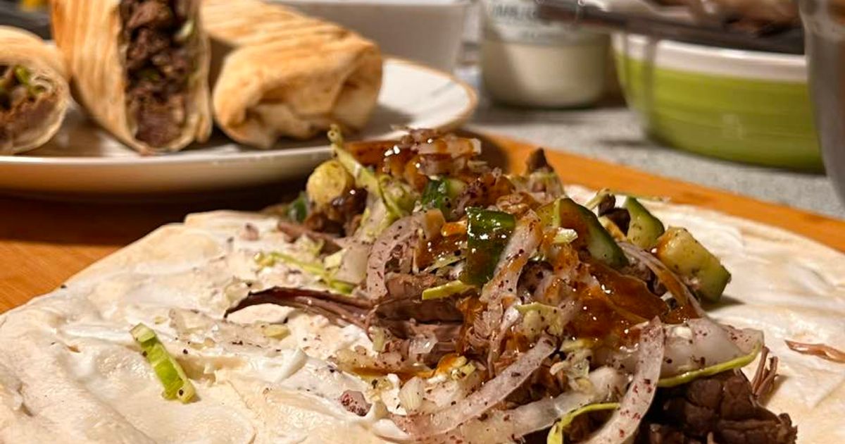 Shawarma chuck roast wrap