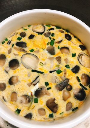Hình của món Trứng chưng nấm rơm và canh cải dún.