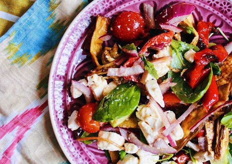 Steps to Make Homemade Salad with baked eggplant and red pepper, with feta cheese 🥗 🍆