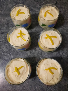 Una foto de Mousse de limón 🍋 (con leche condensada)