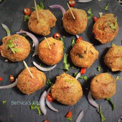 A picture of Oats Idli Pakora.