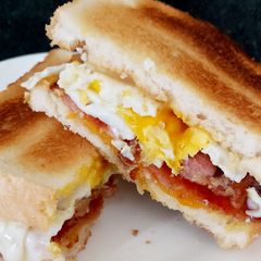 A picture of My Bacon Cheese & Egg Toasted Sandwich 🥰.