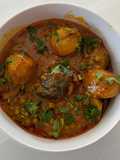 Stuffed aubergine, potatoes and onion. (Bharelu shaak with Weetabix)