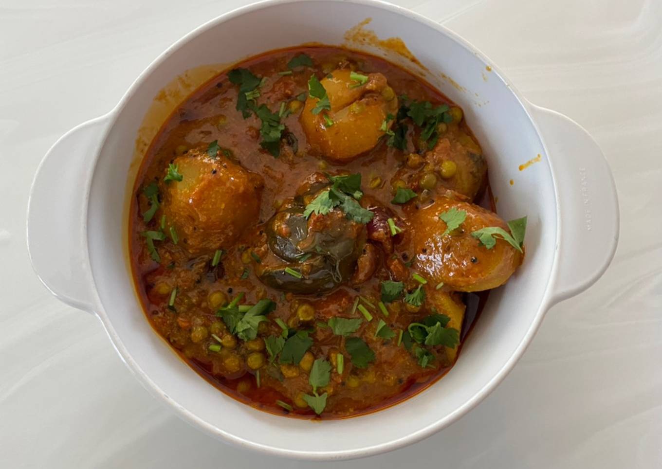 Stuffed aubergine, potatoes and onion. (Bharelu shaak with Weetabix)