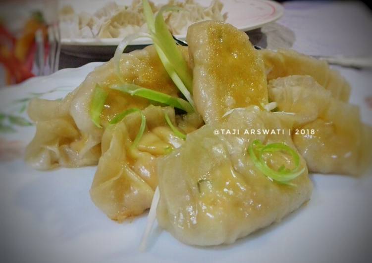Resep Gyoza (dumpling ayam) yummeeyy😋😋 yang Menggugah Selera