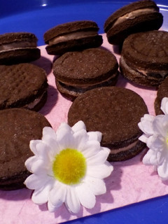 OREO keksz, epres-sajttorta ízzel, gluténmentesen recept fotója