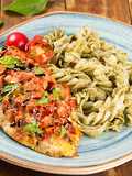 Pechugas de pollo caprese