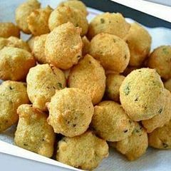 A picture of Moong Dal Laddoo(Ram Laddoo).