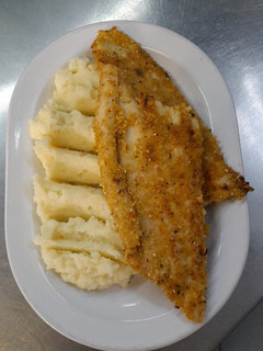 Una foto de Milanesa crocante de merluza
