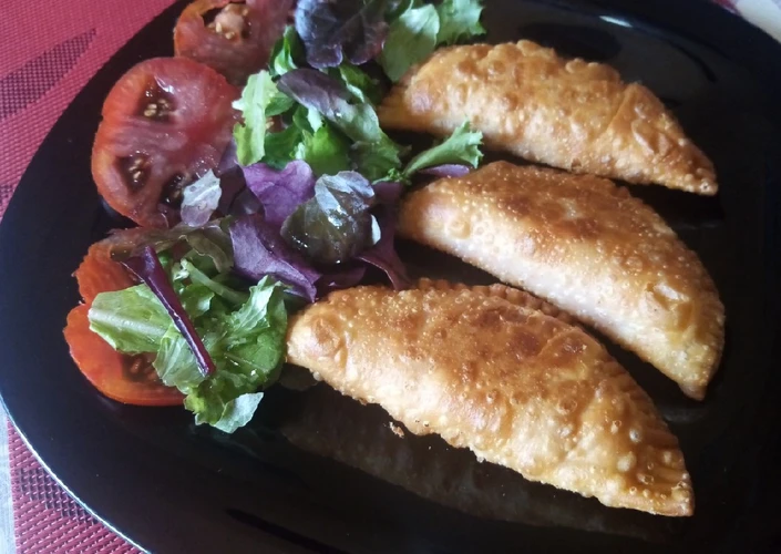 Manera fácil Preparar  Empanadillas de atún en 30 minutos