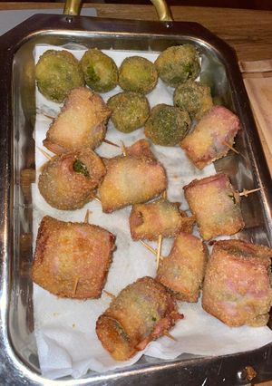 Una foto de Repollitos de Bruselas rellenos de queso roquefort y cheddar
