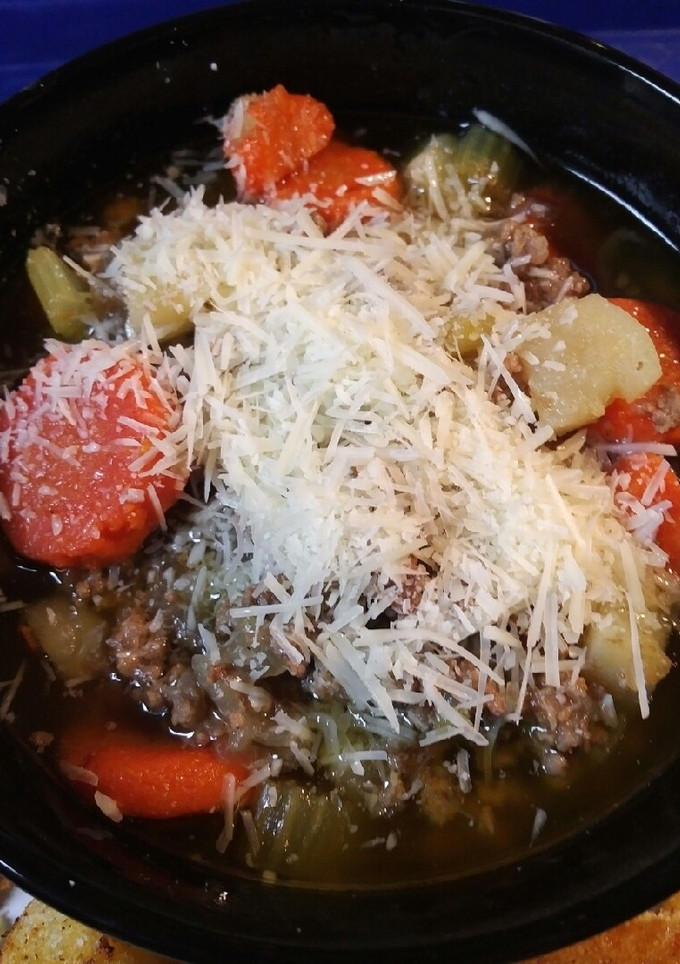 A picture of Beef Onion Soup.