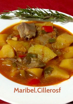 Foto principal de Patatas guisadas con careta de cerdo