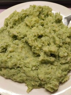 Una foto de Puré de brócoli y patata