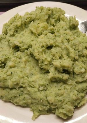 Una foto de Puré de brócoli y patata