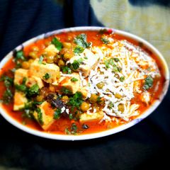A picture of Punjabi Matar Paneer.