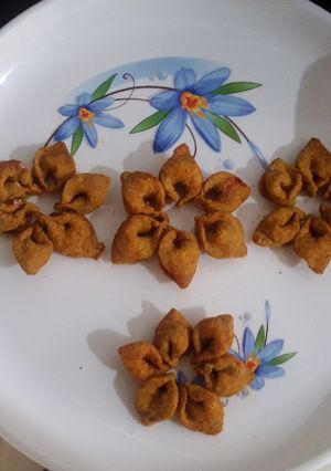 સોયાબિન ની કડી(kadi recipe in Gujarati) રેસીપી મુખ્ય ફોટો