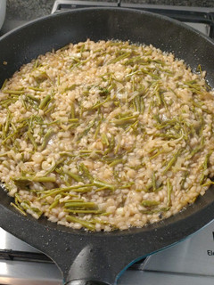 Una foto de Risotto de espárragos
