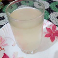 A picture of Sanuf and lemon ka pani.