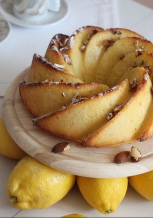 Foto di Ciambella ai limoni cotti